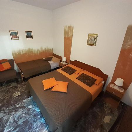 Saglia Apartments Malcesine Bagian luar foto