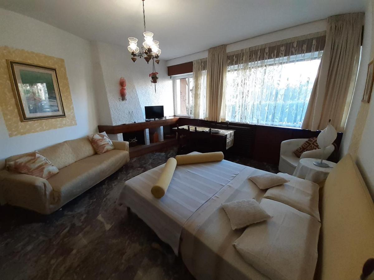 Saglia Apartments Malcesine Bagian luar foto