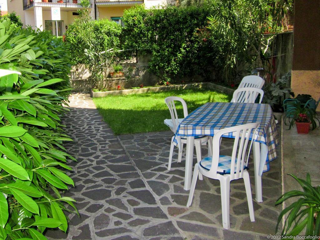 Saglia Apartments Malcesine Bagian luar foto